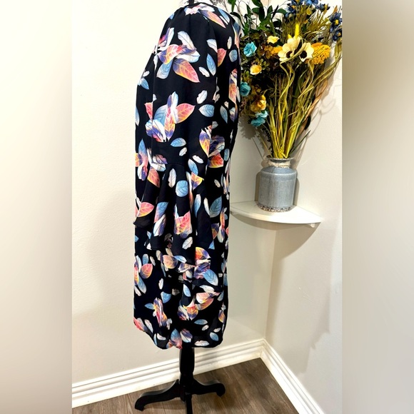 Nicole Miller Black Floral V-Neck Bell Sleeve Tunic Dress size 8 - Picture 4 of 8
